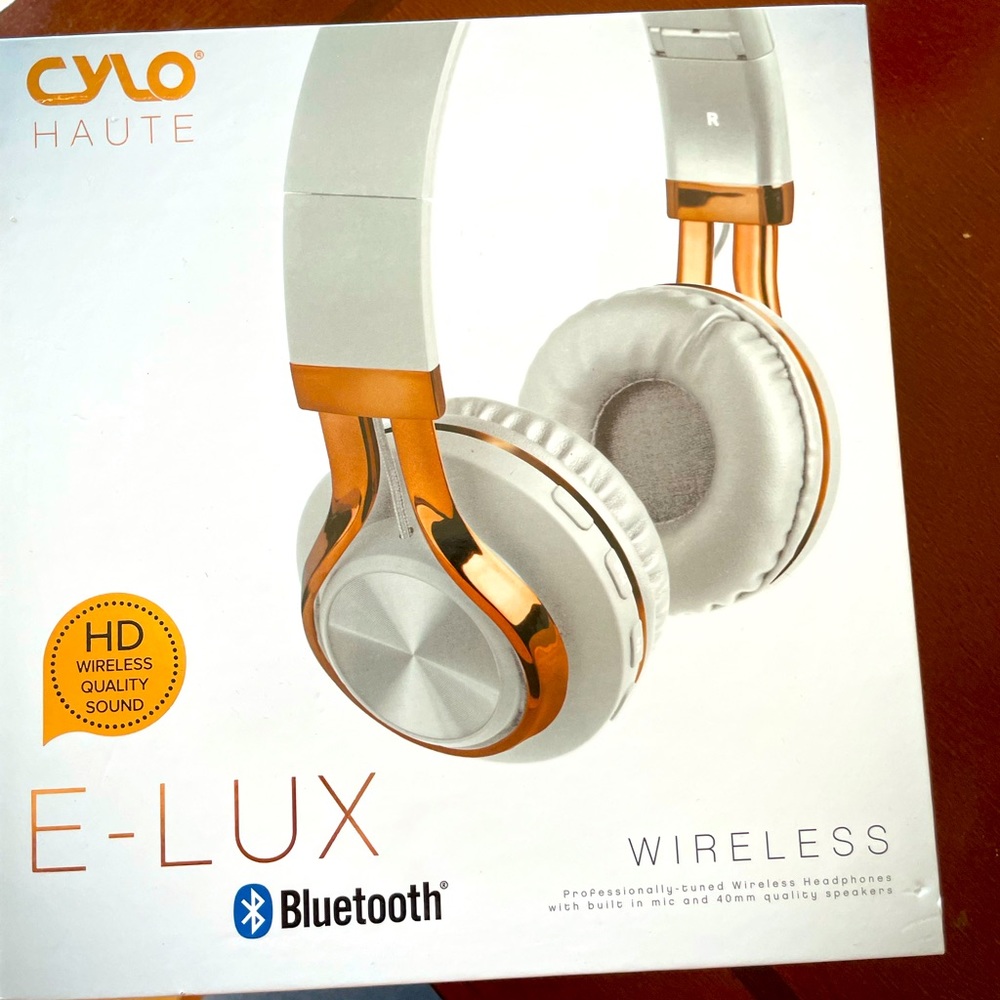 Cylo Haute e-lux wireless Bluetooth headphones